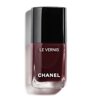 Chanel + Le Vernis Longwear Nail Color in 155 Rouge Noir