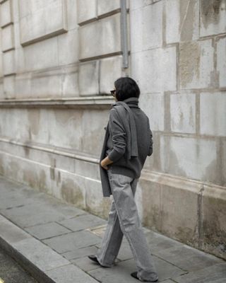 grey-outfit-ideas-310093-1697657364071-main