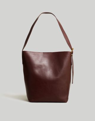 Madewell + The Essential Bucket Tote in Chocolate Raisin