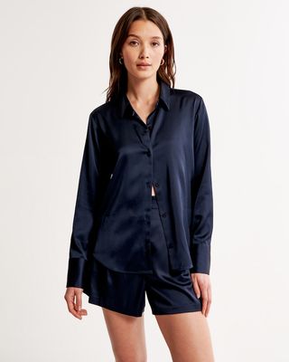 Abercrombie & Fitch + Long-Sleeve Satin Button-Up Shirt