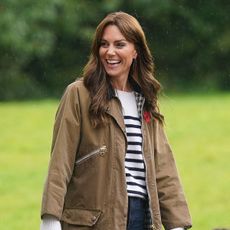 kate-middleton-chelsea-boots-310347-1698864135820-square