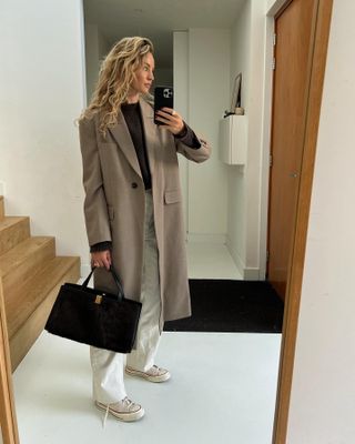 phoebe-philo-instagram-outfits-310430-1699312854117-image