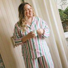 stylish-christmas-pyjamas-310600-1700232861314-square