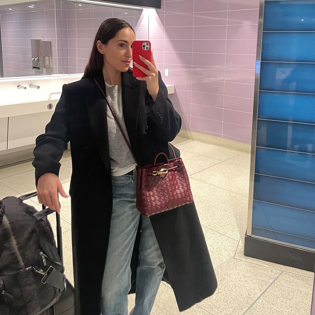 6 Business Class Travel Outfits, From a Fashion Editor | Who What Wear