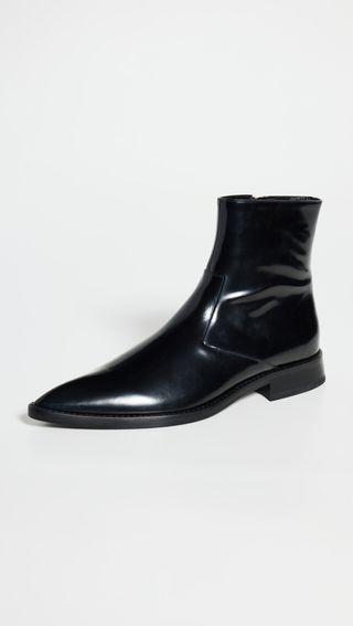 Victoria Beckham + Flat Pointy Toe Boots