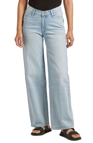Silver Jeans Co. + V-Front Mid Rise Wide Leg Jeans