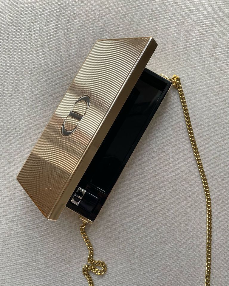 Why the Dior Makeup Clutch Makes the Perfect Christmas Gift Who What Wear