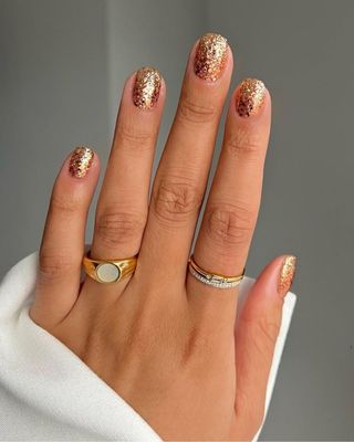 gold-nail-polish-311026-1701791318218-main