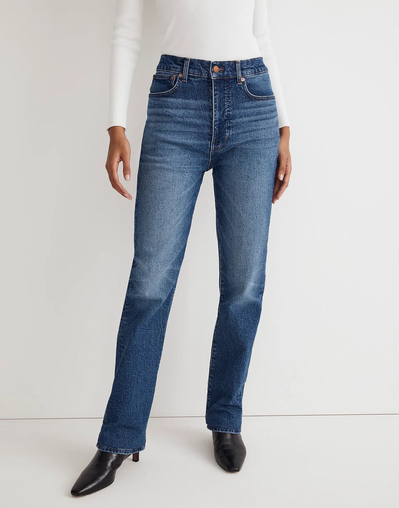 The 6 Pairs of Jeans Every French Woman Owns | Who What Wear
