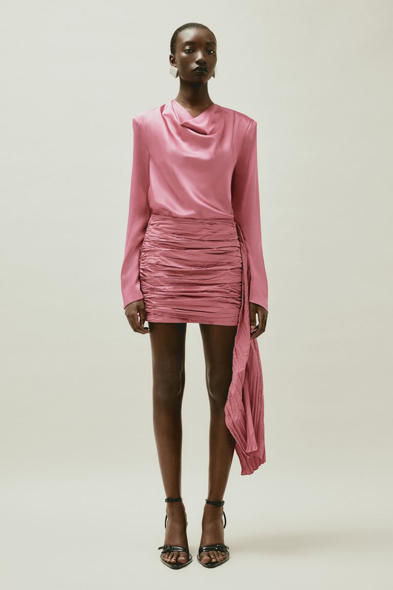H&M + Train-Detail Gathered Mini Skirt