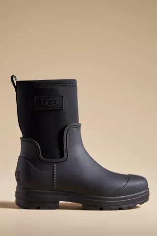 UGG + Droplet Mid Boots
