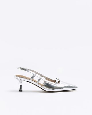 River Island + Slingback Court Shoes in Silver Metallic