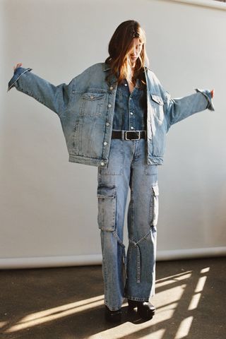 Zara + Mid-Rise Cargo Jeans