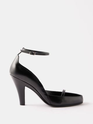 The Row + Round-Toe 90 Leather Pumps