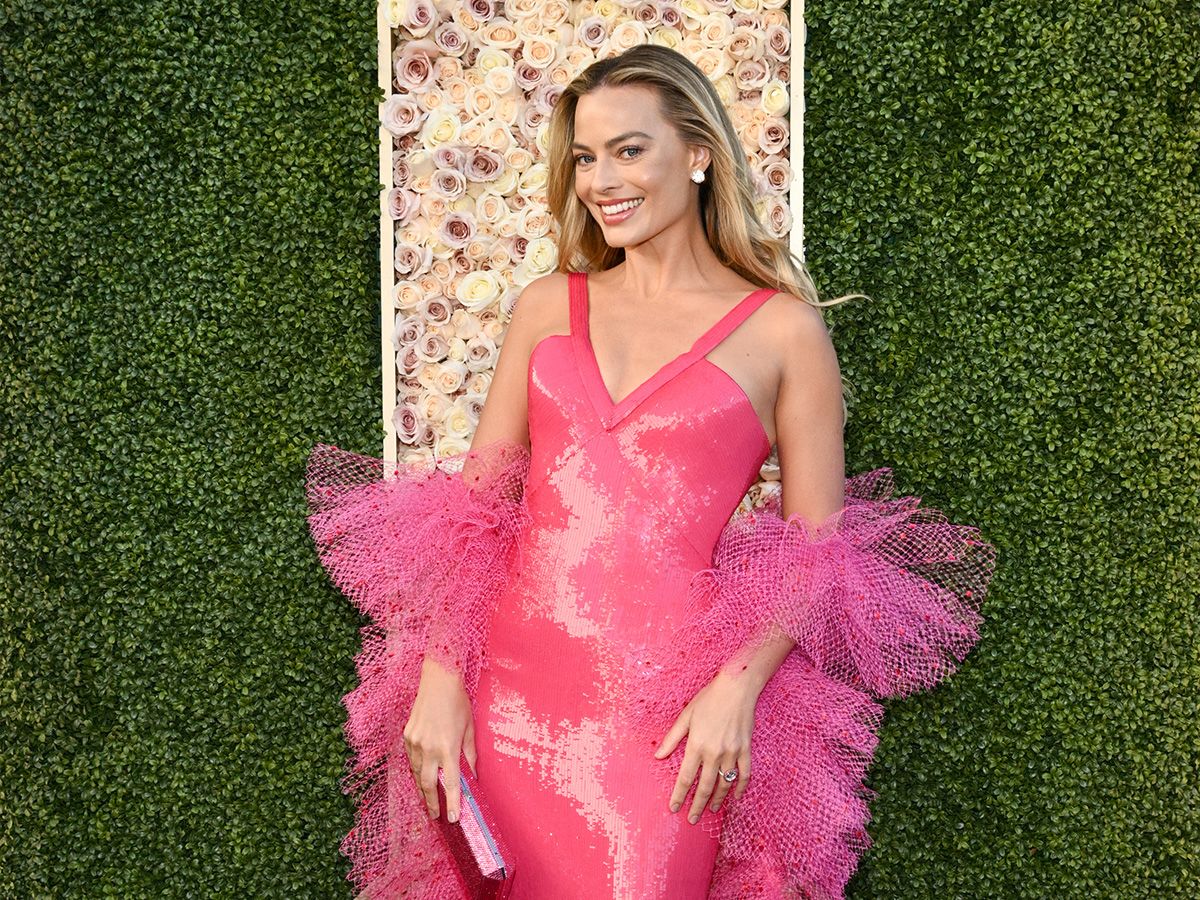 The Most Jaw-Dropping 2024 Golden Globes Red Carpet Looks | Who What Wear