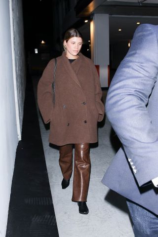 sofia-richie-brown-coat-leather-trousers-311665-1705311531493-main