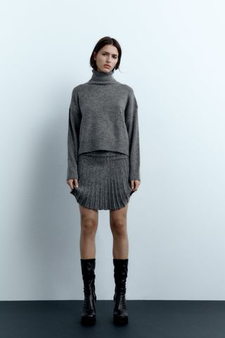 Zara + Pleated Knit Mini Skirt