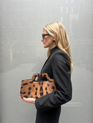 how-to-wear-leopard-print-311759-1705667829558-image