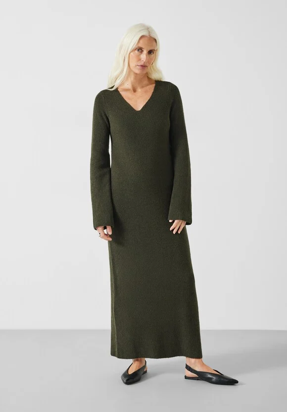 Hush + Uralla Knitted Robe