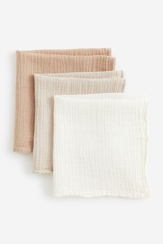 H&M + 3-Pack Muslin Comfort Blankets