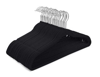 House Day + 60 Pack Black Velvet Hangers