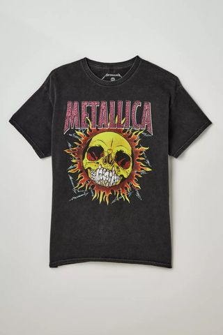 UO + Metallica Skull Sun Tee