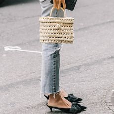how-to-distress-denim-madewell-style-83509-1512375881088-square