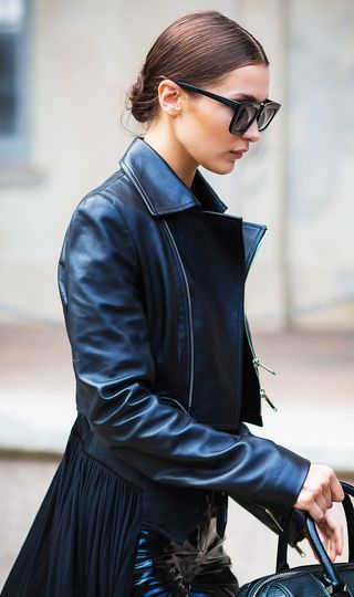 hack-9-how-to-break-in-your-leather-jacket-instantly-791058-1481672026