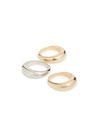 Soko + Fanned Ring Stack