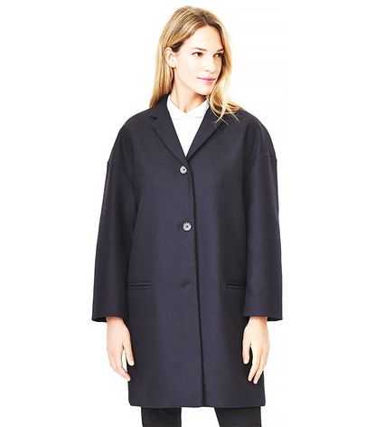 How to Master the Oversized Outerwear Trend (Without Looking Bulky ...