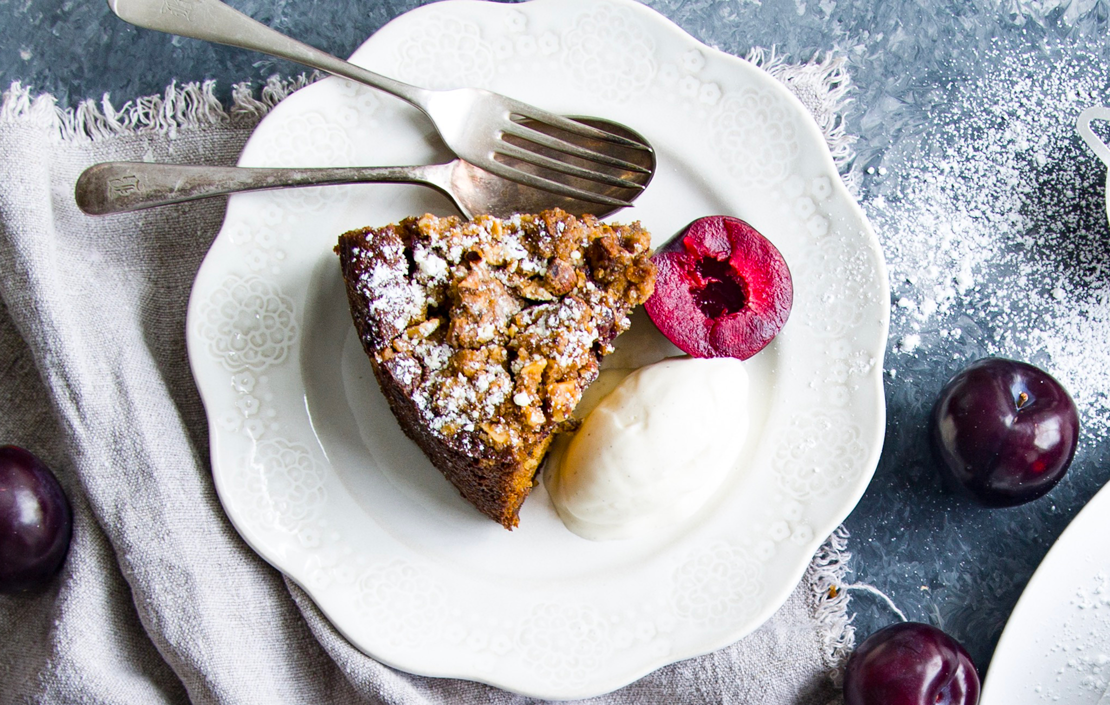 Plum and ricotta crumble cake