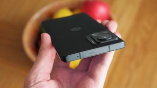 Motorola Edge 30 Ultra review