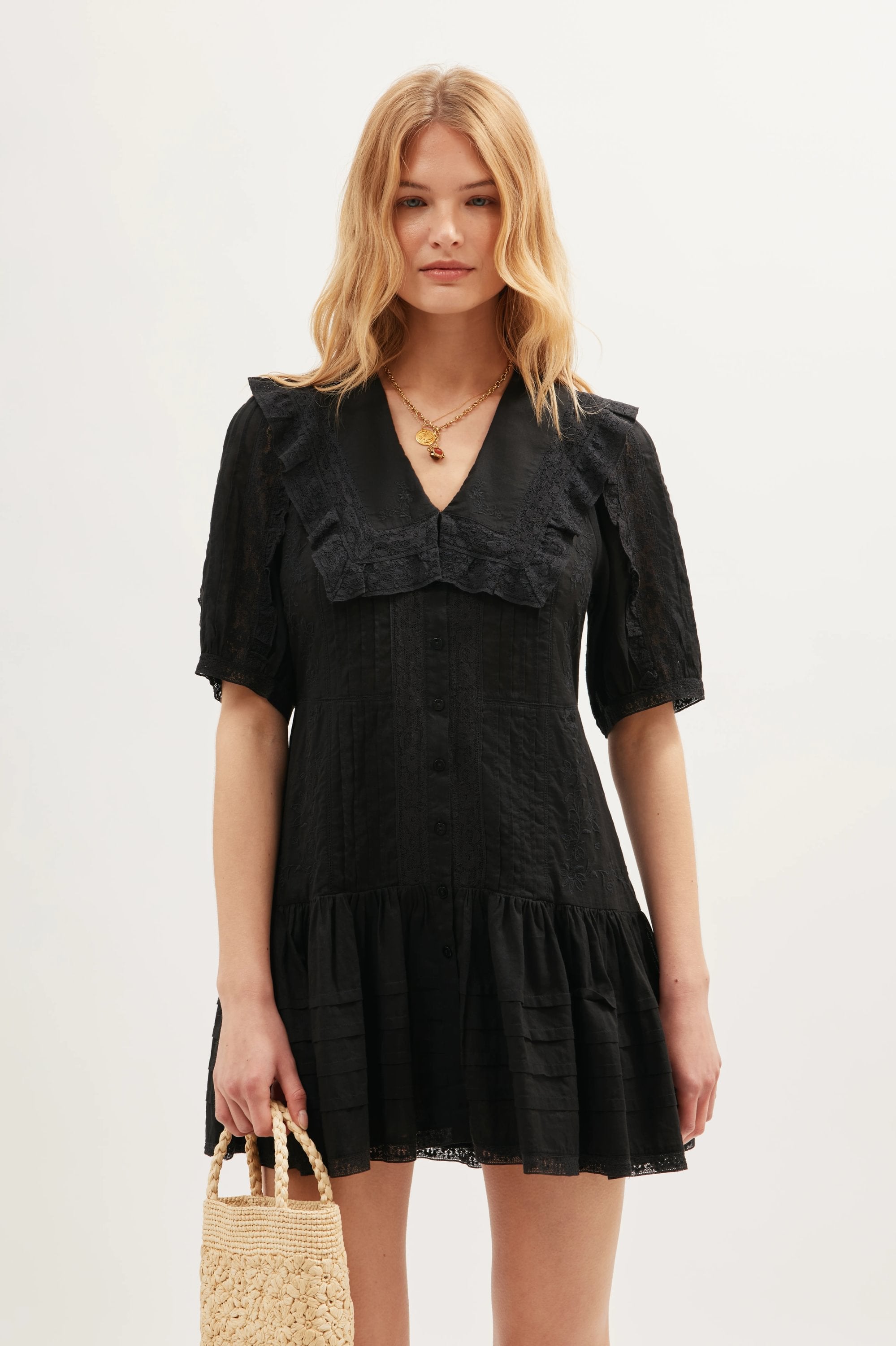 Dove - Pansy Embroidery Black