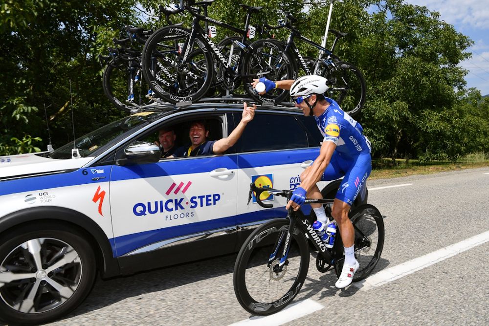 Maximiliano Ariel Richeze at the Quick-Step team car