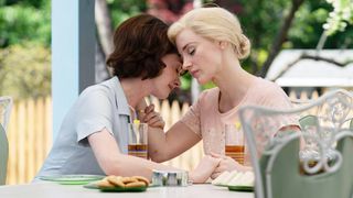 (L-R) Anne Hathaway as Céline and Jessica Chastain as Alice in "Mothers' Instinct"