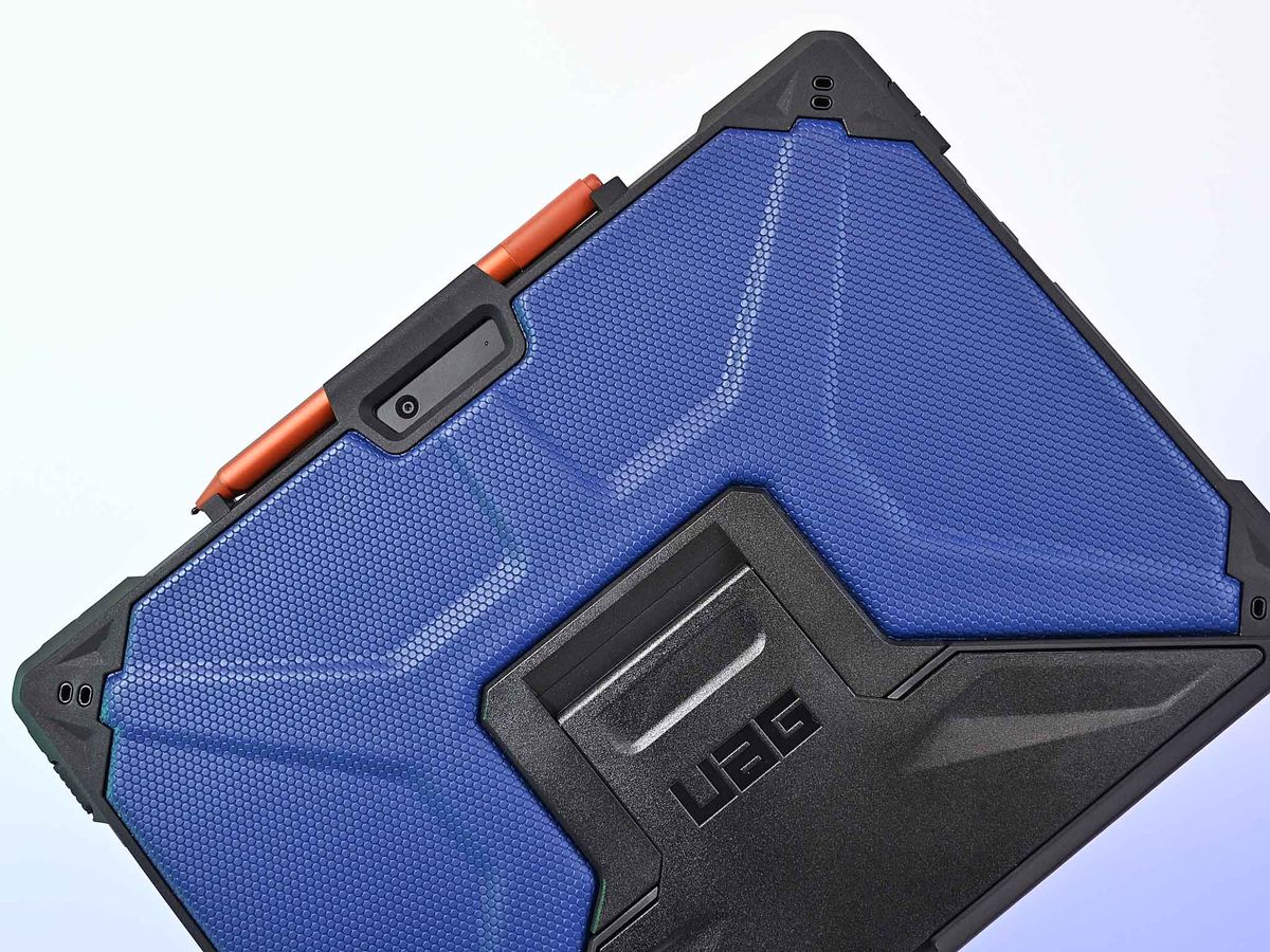 UAG Metropolis for Surface Pro X