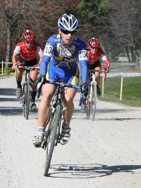 Pepper Harlton (Juventus Cycling Club) with team Planet Bike chasing