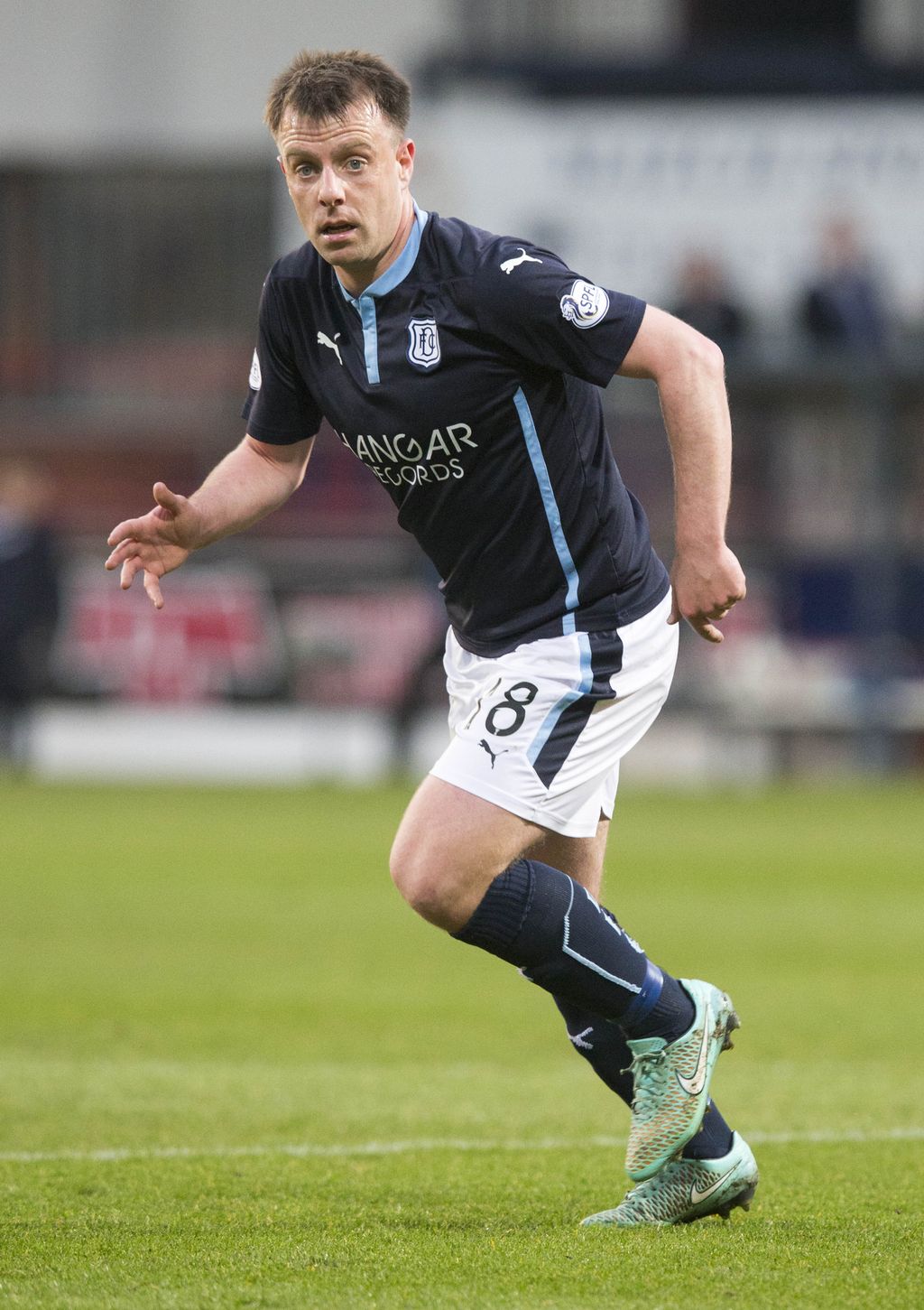 Paul McGowan heads late equaliser to rescue point for Dundee against