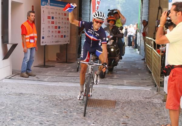 It's a solo stage win for Frenchman Thomas Bonnin (French National Team)