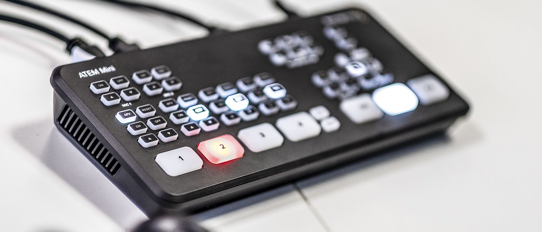 【美品】Blackmagic ATEM Mini Amazon.com: Blackmagic Design ATEM Mini Pro ISO HDMI Livestream