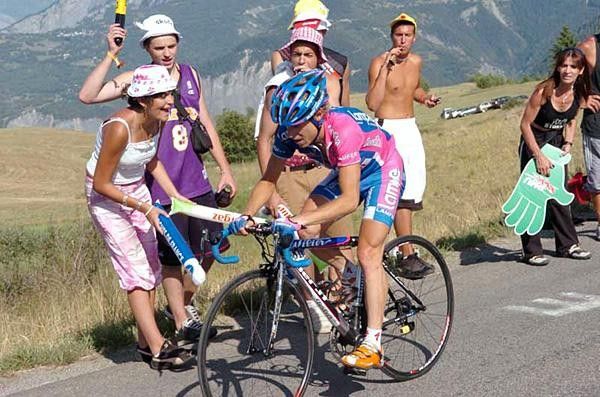 Damiano Cunego (Lampre) digs deep