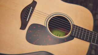 Best acoustic guitars: Yamaha FG-800