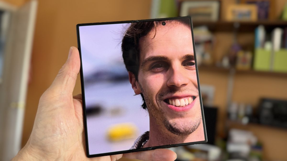Samsung Galaxy Z Fold 8 Ultra REVIEW