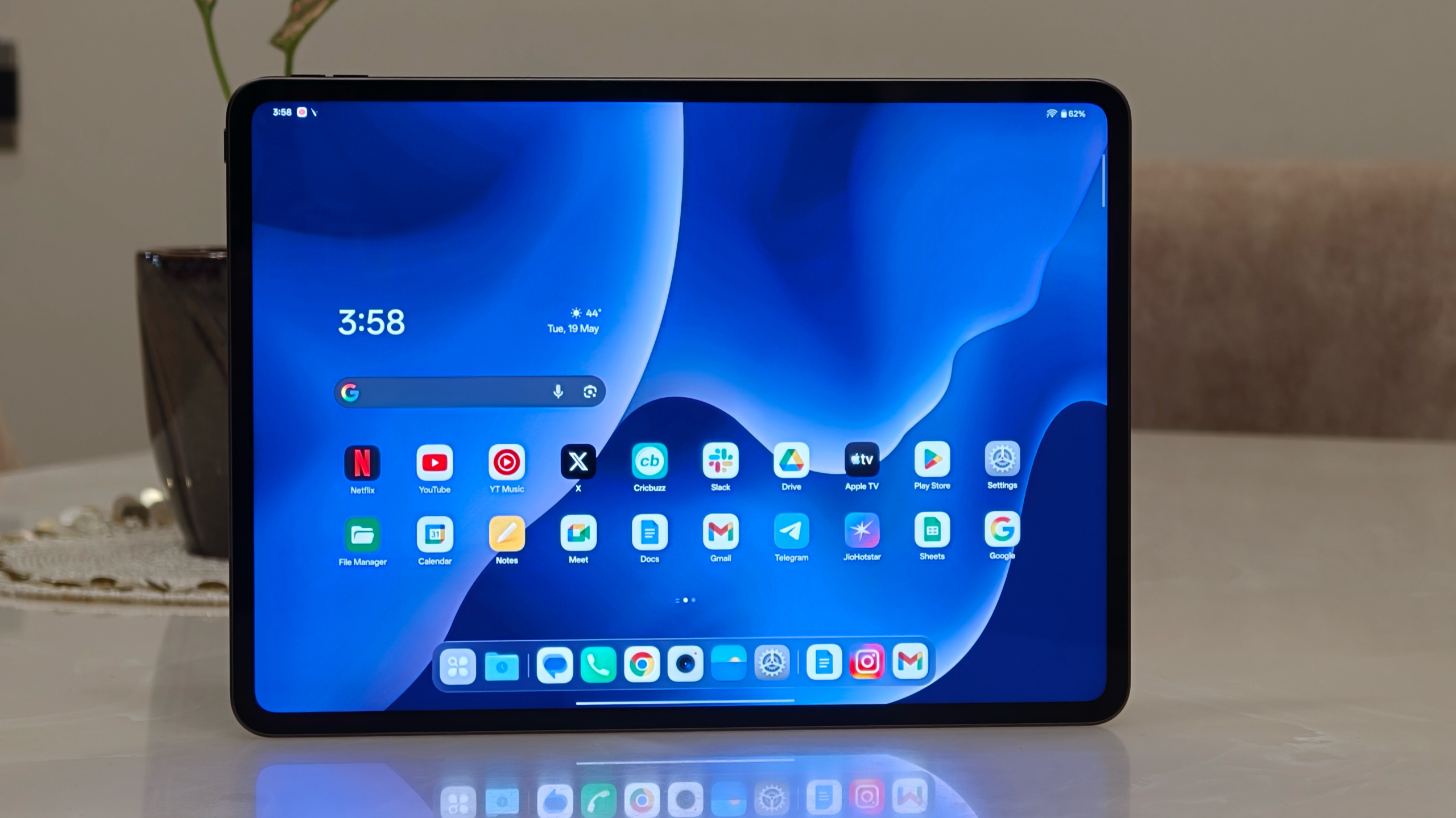 Hands on with the OnePlus Pad 4