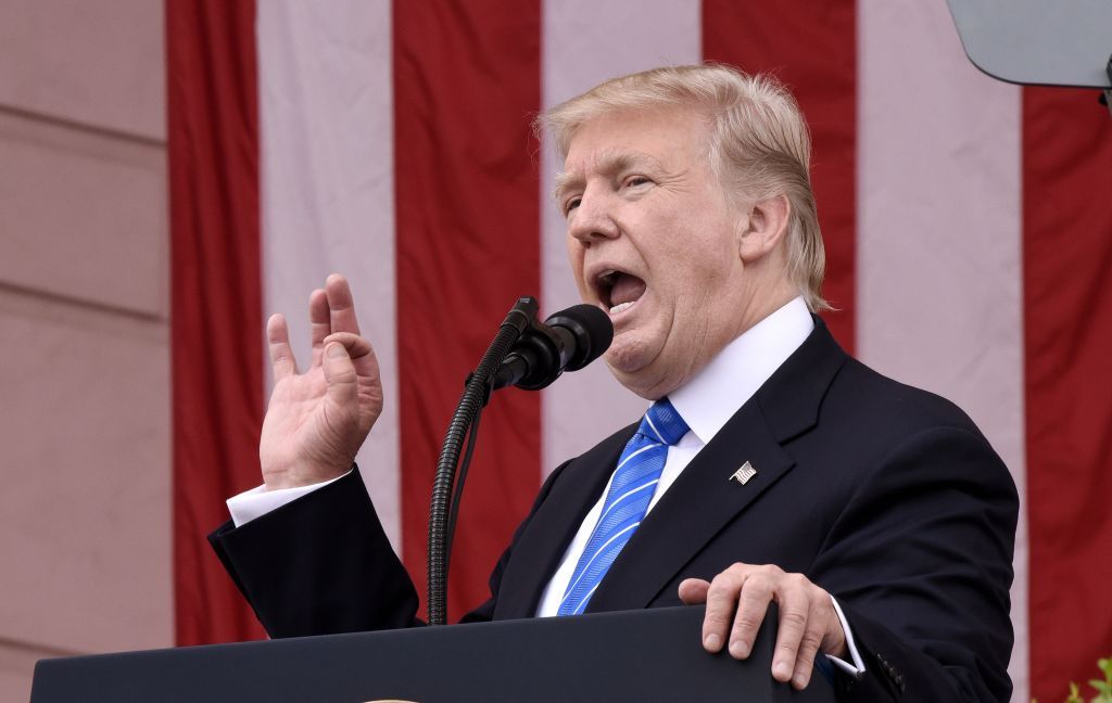 Trump speaks at Arlington National Cemetery