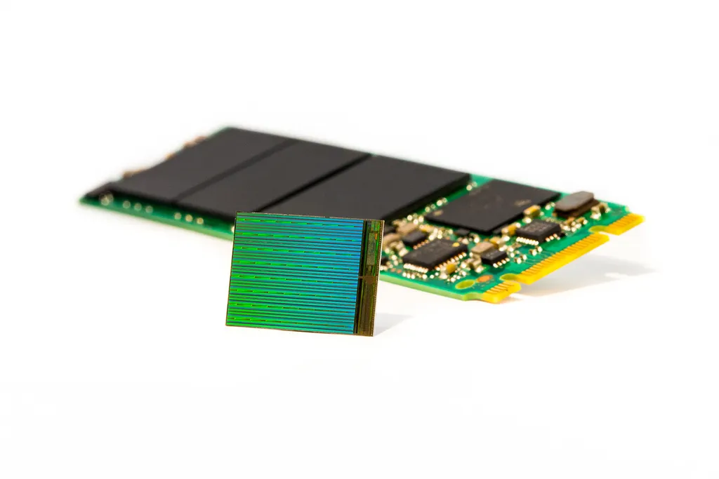 Запатентована технология X-NAND - флэш-память QLC со скоростью SLC