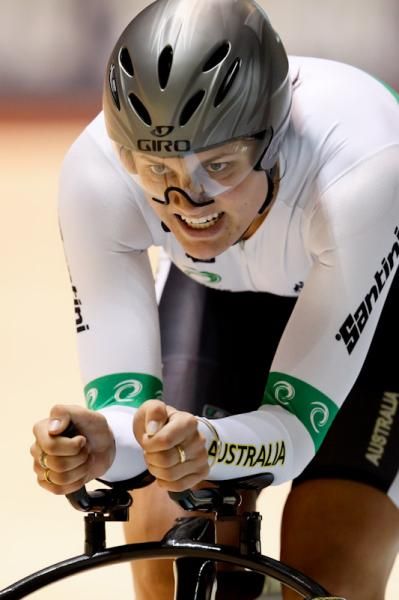 Ashlee Ankudinoff (AUS) rode into the bronze in the individual pursuit