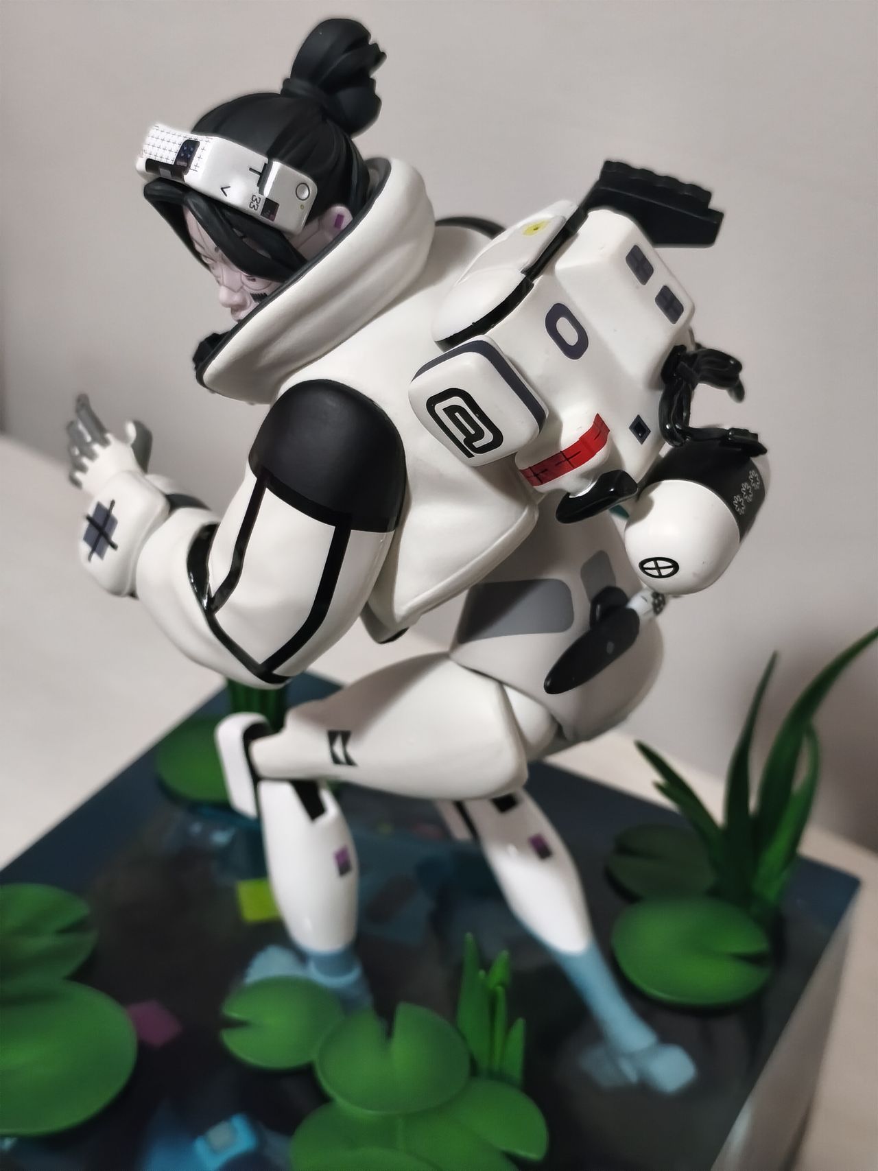 The 1/6th Scale Thief Statue included in the Marathon&rsquo;s Collector&rsquo;s Edition.