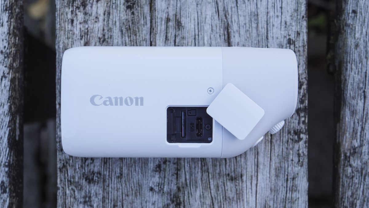 Canon PowerShot Zoom