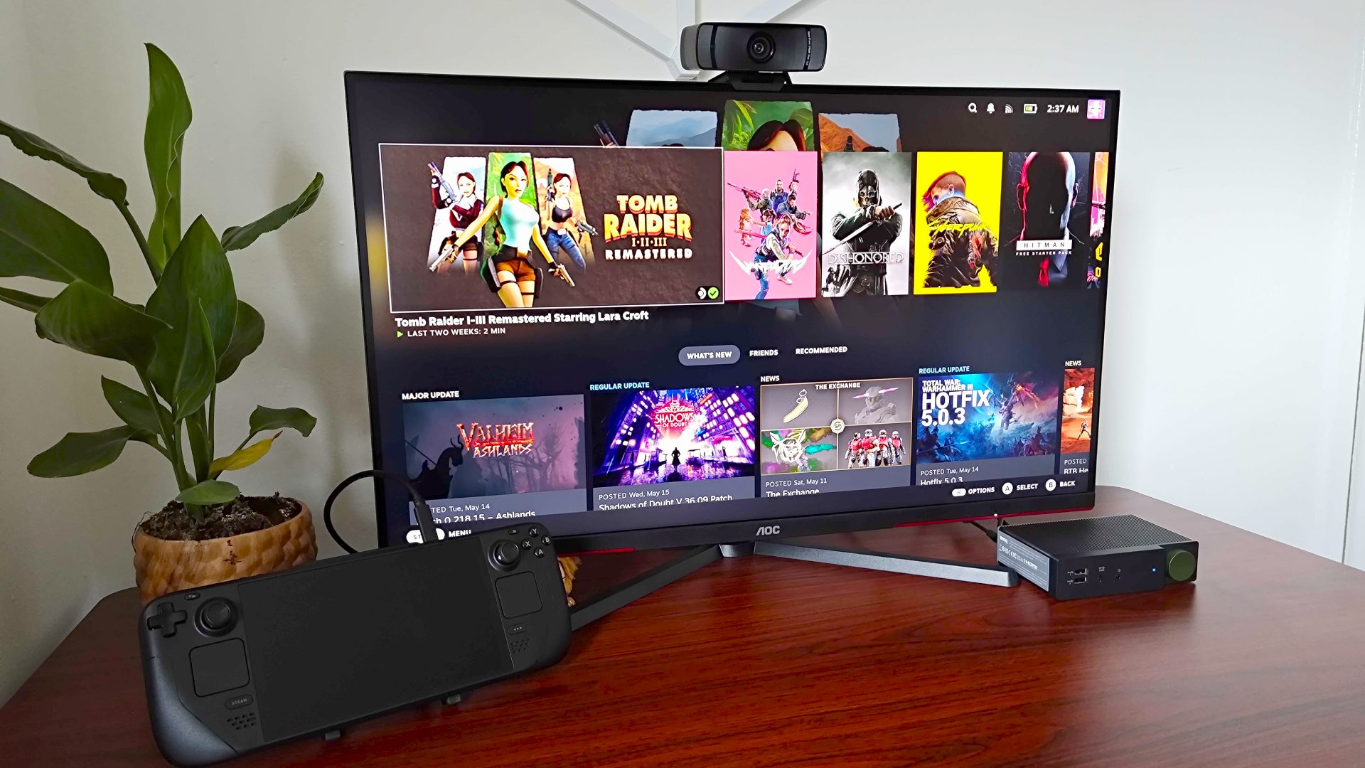 BenQ BeCreatus connected to Steam Deck and AOC monitor with SteamOS game menu on screen